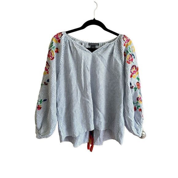 Chelsea & Theodore Tops - New Chelsea & Theodore Blue Chambray Stripe Embroidered White Top linen blend Wo